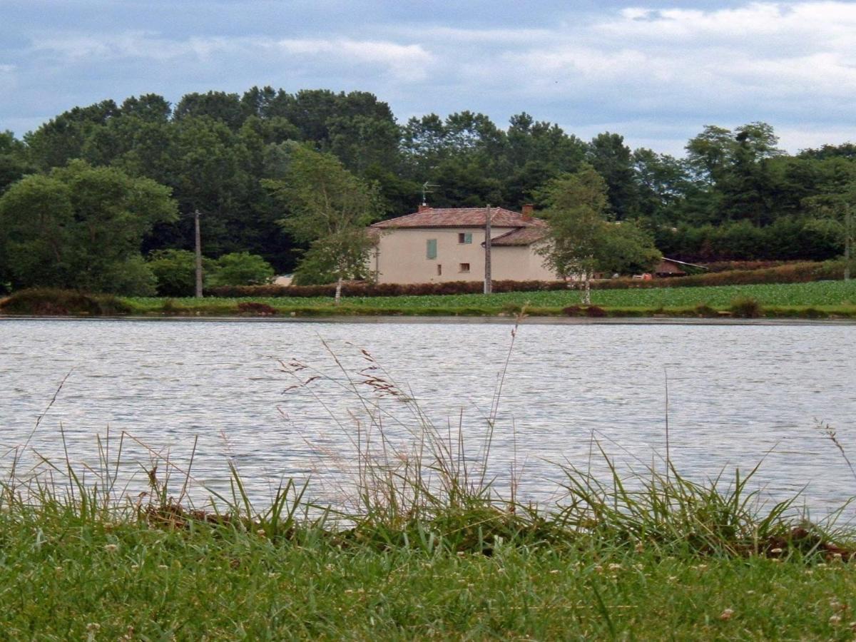 فندق Le Moulin De L'Etang Chaneins المظهر الخارجي الصورة